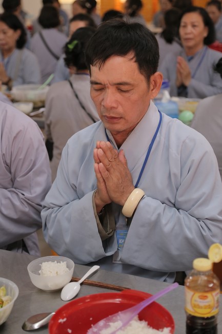 Dharma talk Cultivating the body or the mind? in the 102nd Seven-day Retreat