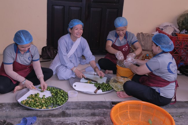 Dharma talk The lineage of Vietnamese Pure-Land Sect in the 102nd Seven-Day Retreat