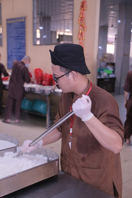 Dharma talk The lineage of Vietnamese Pure-Land Sect in the 102nd Seven-Day Retreat