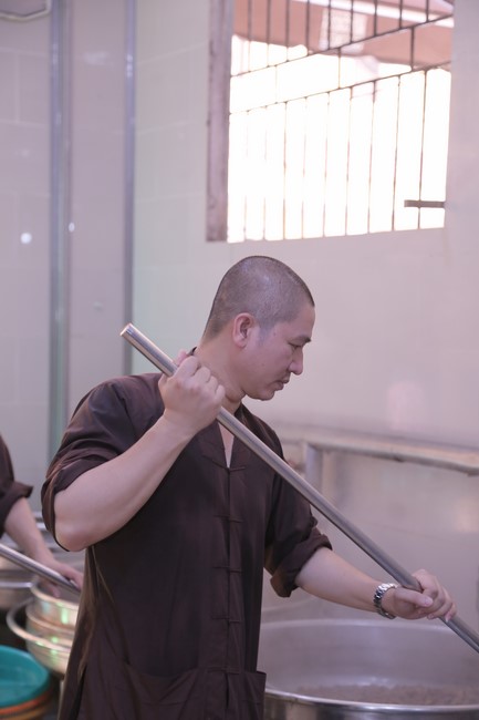 Dharma talk The lineage of Vietnamese Pure-Land Sect in the 102nd Seven-Day Retreat