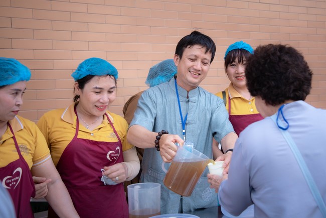 Dharma talk The lineage of Vietnamese Pure-Land Sect in the 102nd Seven-Day Retreat