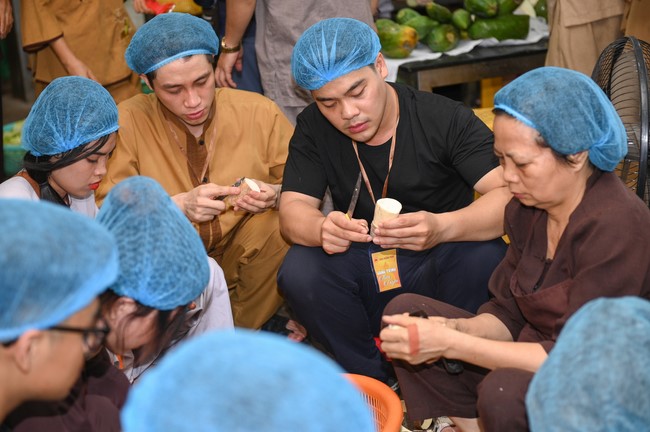 Dharma talk The lineage of Vietnamese Pure-Land Sect in the 102nd Seven-Day Retreat