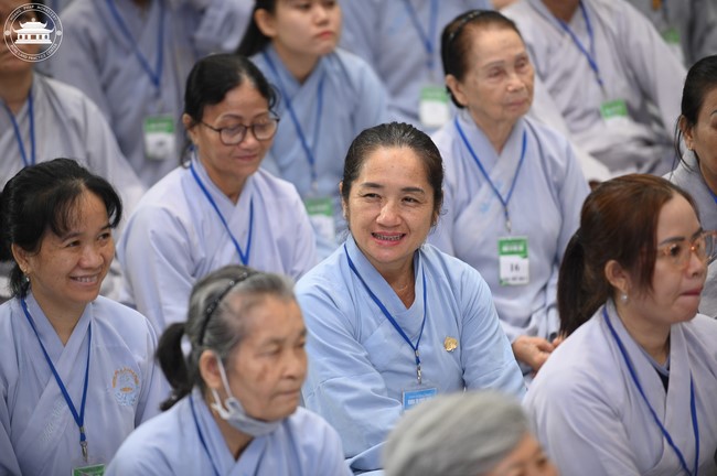 Dharma talk The lineage of Vietnamese Pure-Land Sect in the 102nd Seven-Day Retreat