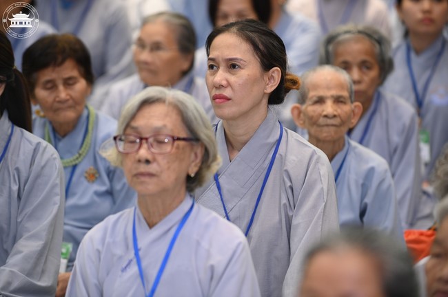 Dharma talk The lineage of Vietnamese Pure-Land Sect in the 102nd Seven-Day Retreat