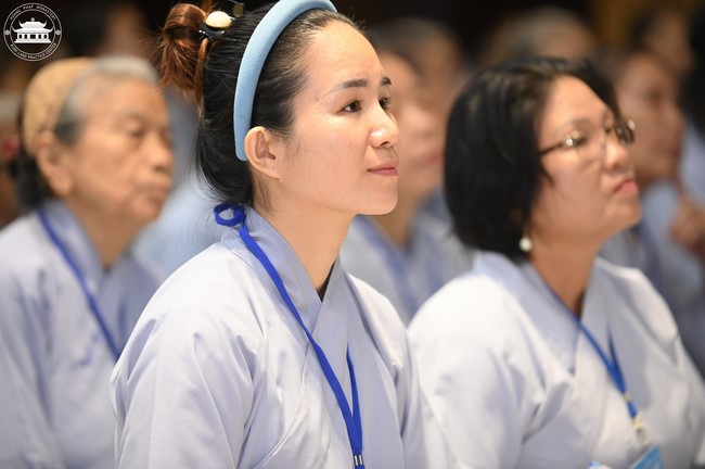 Dharma talk The lineage of Vietnamese Pure-Land Sect in the 102nd Seven-Day Retreat