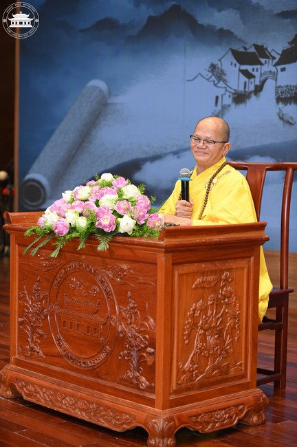 Dharma talk The lineage of Vietnamese Pure-Land Sect in the 102nd Seven-Day Retreat