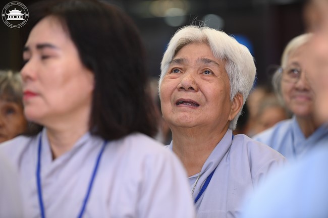 Dharma talk The lineage of Vietnamese Pure-Land Sect in the 102nd Seven-Day Retreat