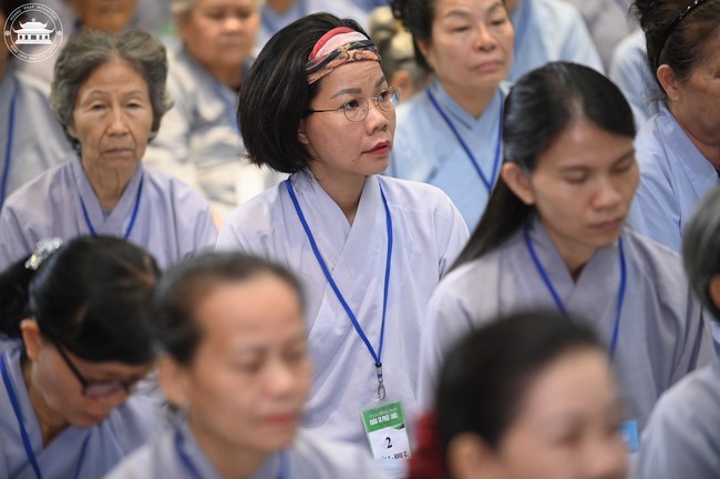 Dharma talk The lineage of Vietnamese Pure-Land Sect in the 102nd Seven-Day Retreat