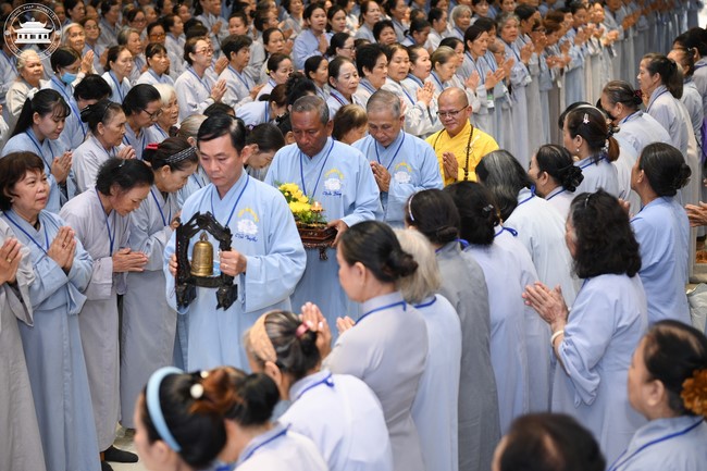 Dharma talk The lineage of Vietnamese Pure-Land Sect in the 102nd Seven-Day Retreat