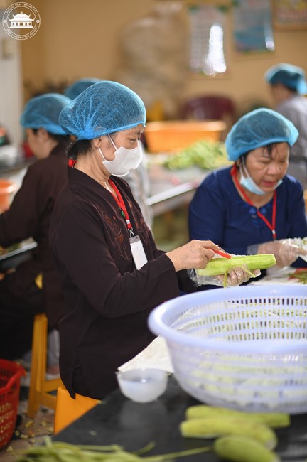 Dharma talk The lineage of Vietnamese Pure-Land Sect in the 102nd Seven-Day Retreat