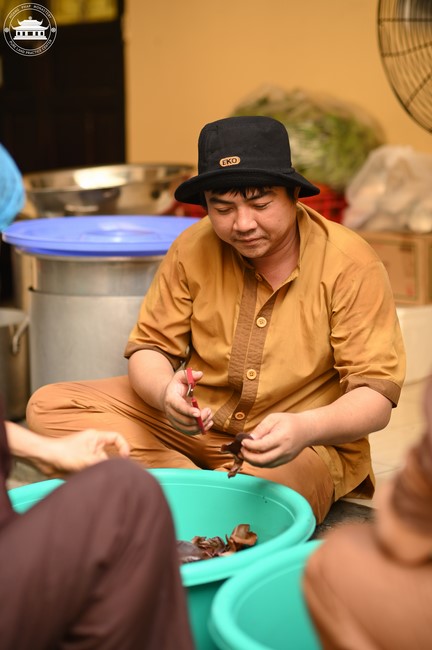 Dharma talk The lineage of Vietnamese Pure-Land Sect in the 102nd Seven-Day Retreat