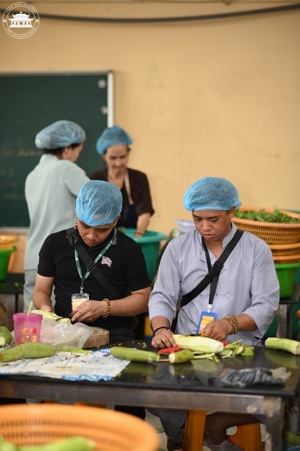 Dharma talk The lineage of Vietnamese Pure-Land Sect in the 102nd Seven-Day Retreat