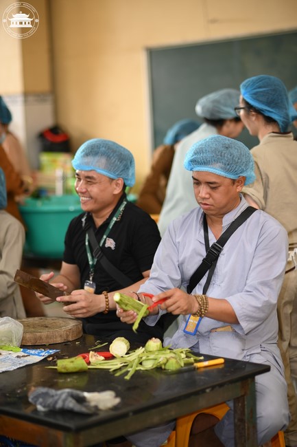 Dharma talk The lineage of Vietnamese Pure-Land Sect in the 102nd Seven-Day Retreat