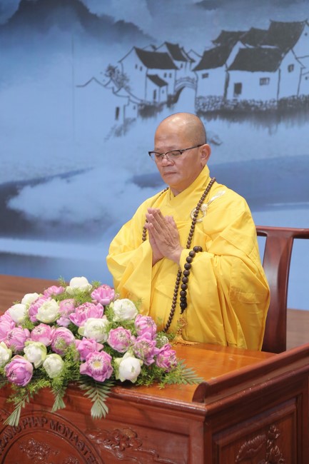 Dharma talk The lineage of Vietnamese Pure-Land Sect in the 102nd Seven-Day Retreat