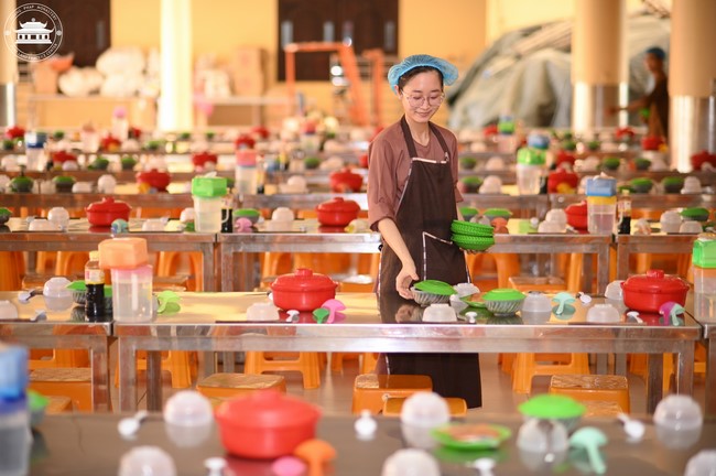 Dharma talk The lineage of Vietnamese Pure-Land Sect in the 102nd Seven-Day Retreat