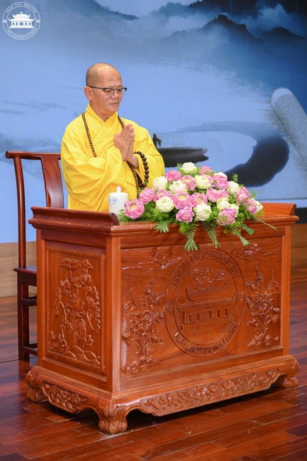 Dharma talk The lineage of Vietnamese Pure-Land Sect in the 102nd Seven-Day Retreat