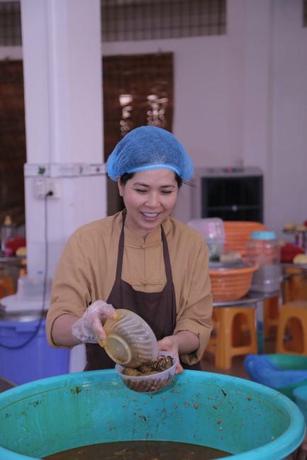 Dharma talk Practice transforming sufferings in the 102nd Seven-day Retreat