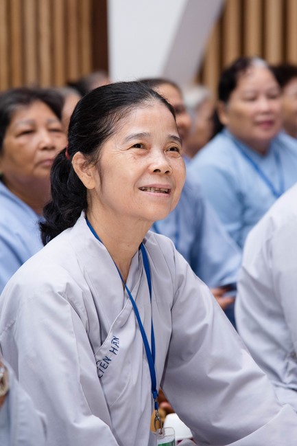 Dharma talk Practice transforming sufferings in the 102nd Seven-day Retreat