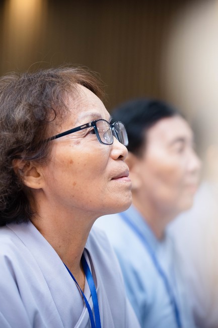 Dharma talk Practice transforming sufferings in the 102nd Seven-day Retreat