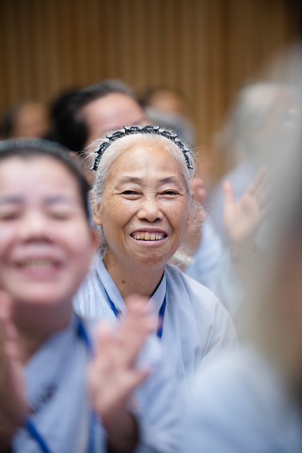 Dharma talk Practice transforming sufferings in the 102nd Seven-day Retreat