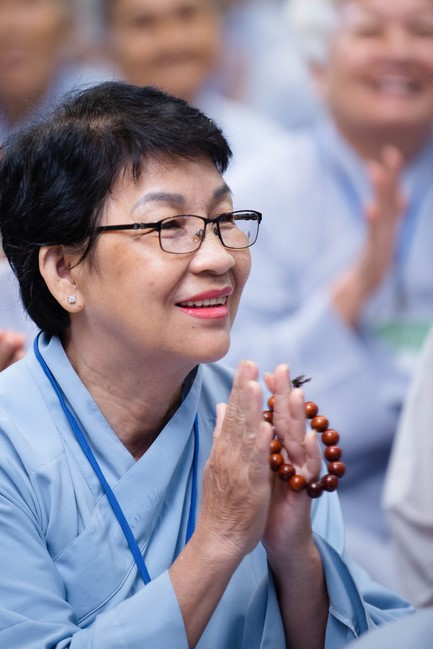 Dharma talk Practice transforming sufferings in the 102nd Seven-day Retreat