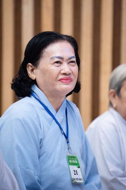 Dharma talk Practice transforming sufferings in the 102nd Seven-day Retreat