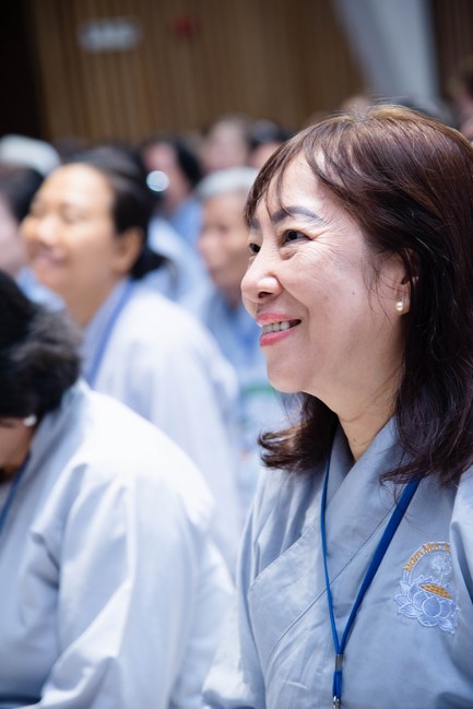 Dharma talk Practice transforming sufferings in the 102nd Seven-day Retreat