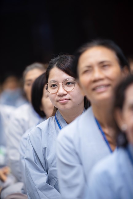 Dharma talk Practice transforming sufferings in the 102nd Seven-day Retreat