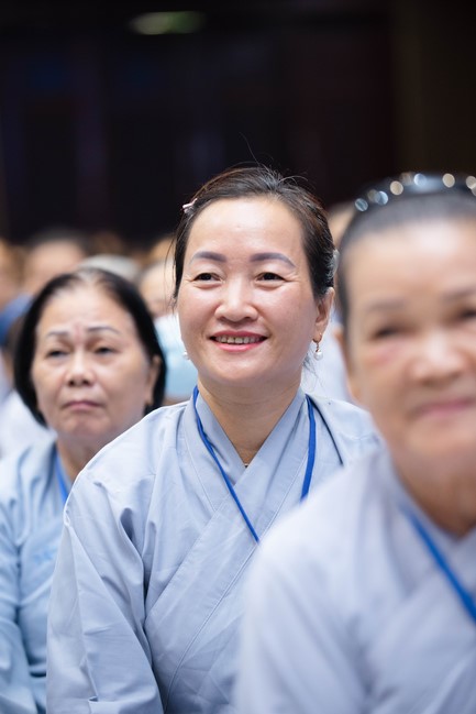 Dharma talk Practice transforming sufferings in the 102nd Seven-day Retreat