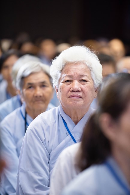 Dharma talk Practice transforming sufferings in the 102nd Seven-day Retreat