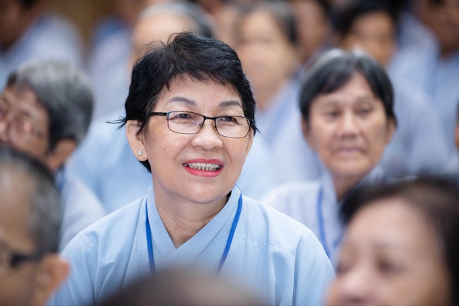 Dharma talk Practice transforming sufferings in the 102nd Seven-day Retreat