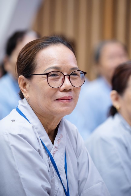 Dharma talk Practice transforming sufferings in the 102nd Seven-day Retreat