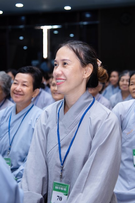 Dharma talk Practice transforming sufferings in the 102nd Seven-day Retreat