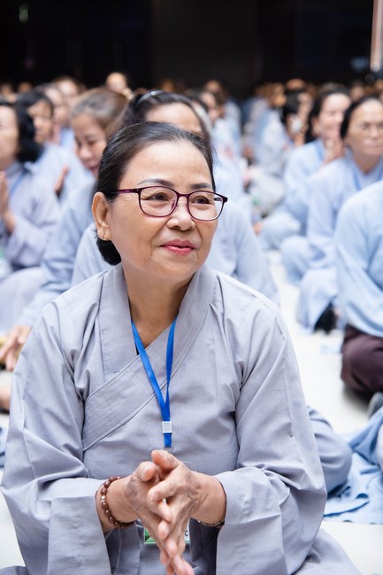 Dharma talk Practice transforming sufferings in the 102nd Seven-day Retreat