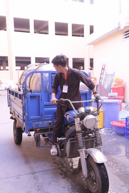 Dharma talk Practice transforming sufferings in the 102nd Seven-day Retreat