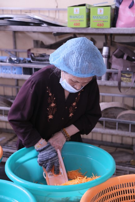 Dharma talk Practice transforming sufferings in the 102nd Seven-day Retreat