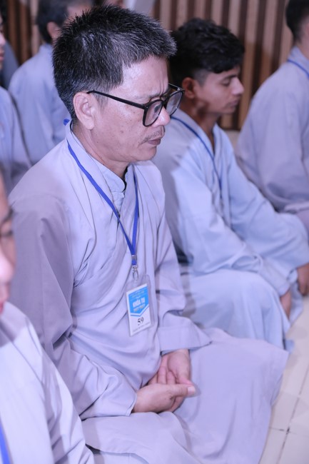 Dharma talk Buddha's name reciting being the way back to the tranquility in the 102nd Seven-Day Retreat