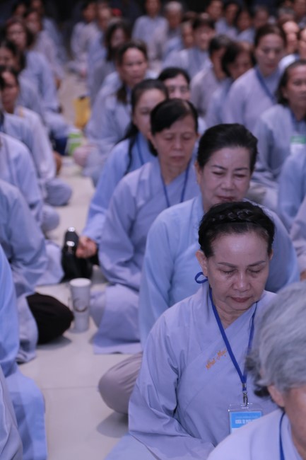Dharma talk Buddha's name reciting being the way back to the tranquility in the 102nd Seven-Day Retreat