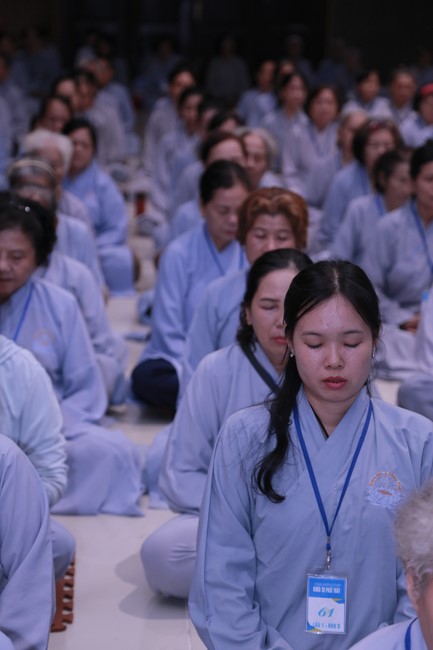 Dharma talk Buddha's name reciting being the way back to the tranquility in the 102nd Seven-Day Retreat