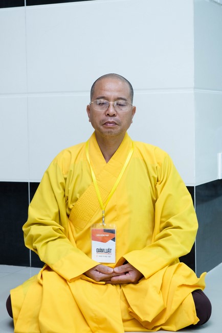 Dharma talk Buddha's name reciting being the way back to the tranquility in the 102nd Seven-Day Retreat