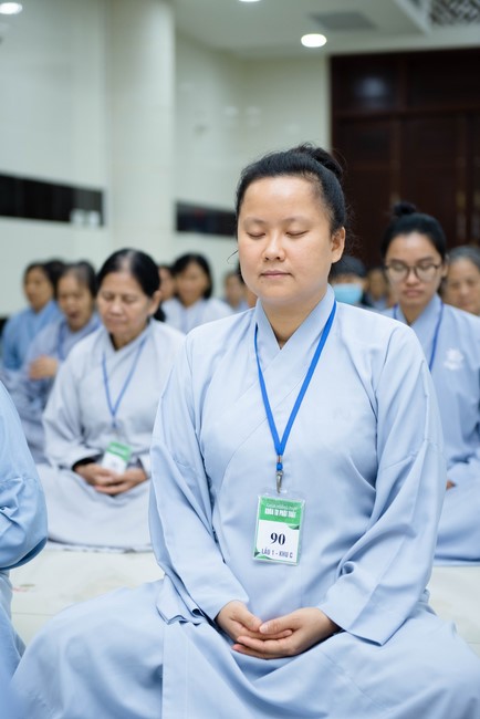 Dharma talk Buddha's name reciting being the way back to the tranquility in the 102nd Seven-Day Retreat