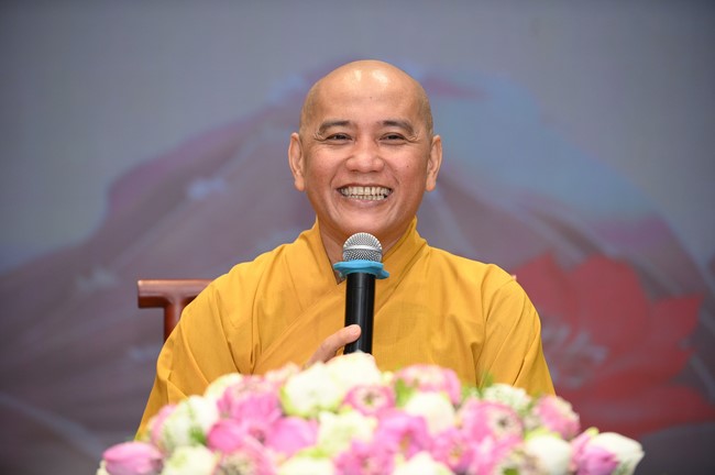 Dharma talk Buddha's name reciting being the way back to the tranquility in the 102nd Seven-Day Retreat