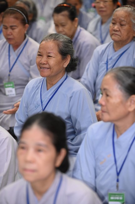 Dharma talk Buddha's name reciting being the way back to the tranquility in the 102nd Seven-Day Retreat