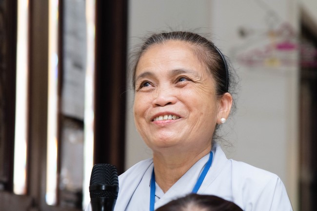 Dharma talk Buddha's name reciting being the way back to the tranquility in the 102nd Seven-Day Retreat