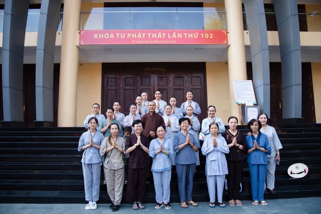 Finishing the 102nd Seven-Day Retreat