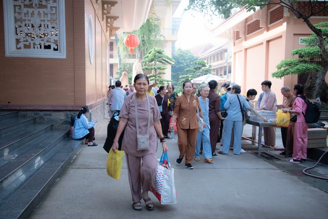 Finishing the 102nd Seven-Day Retreat