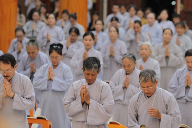 Repentance Ceremony on March 29th, Year of the Dragon at Giai Lam Pagoda - Ha Tinh