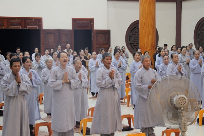 Repentance Ceremony on March 29th, Year of the Dragon at Giai Lam Pagoda - Ha Tinh