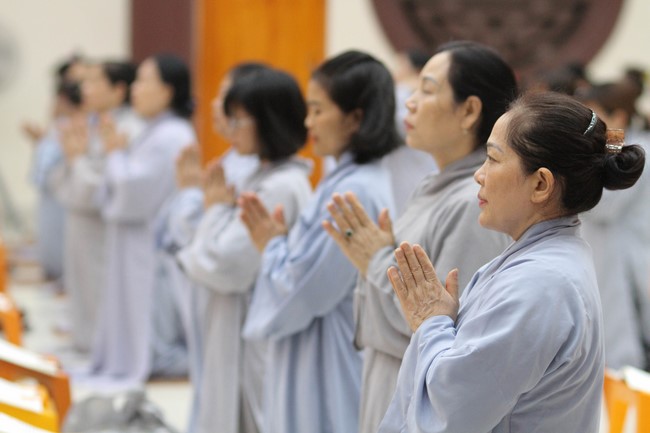 Repentance Ceremony on March 29th, Year of the Dragon at Giai Lam Pagoda - Ha Tinh