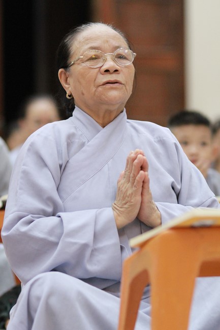 Repentance Ceremony on April 29th, Year of the Dragon at Giai Lam Pagoda - Ha Tinh